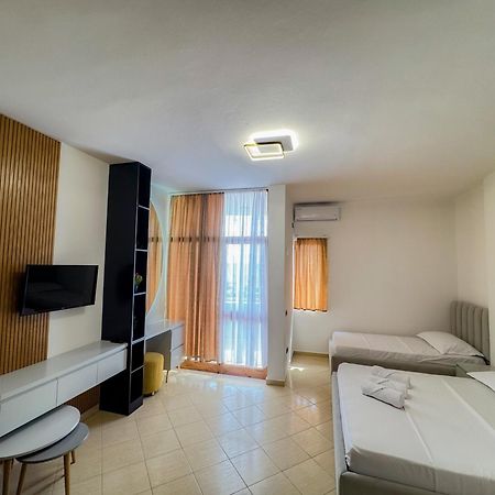 Eden Hotel Shëngjin エクステリア 写真